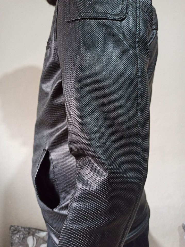 Siyah Deri Biker Ceket, Fermuarlı, Günlük - Görsel 3