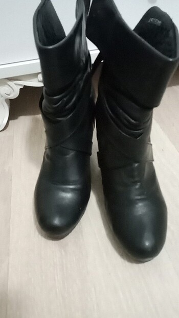 38 Beden siyah Renk Çizme