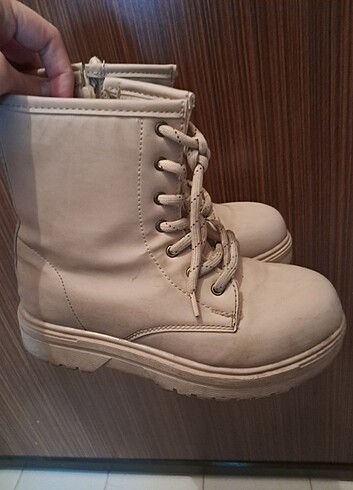 LC Waikiki Kız çocuk bot