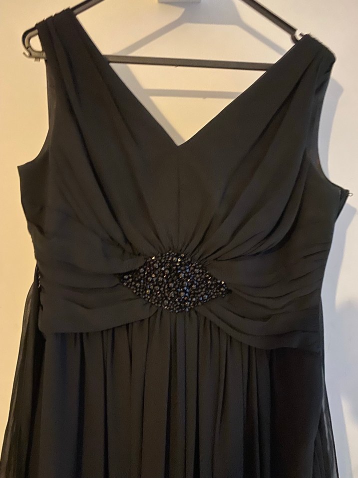 Drapeli Siyah V Yaka Uzun Abiye Elbise - Görsel 2