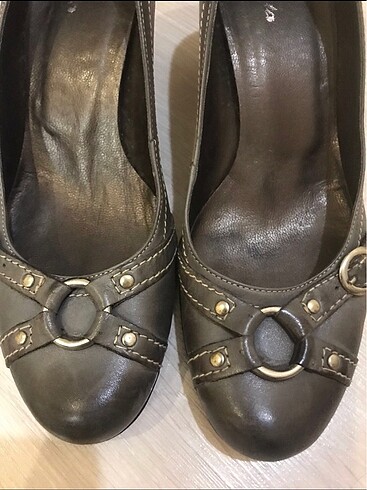 Deri topuklu ayakkabi - Görsel 3