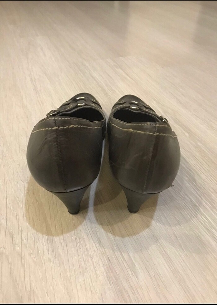 Deri topuklu ayakkabi - Görsel 5