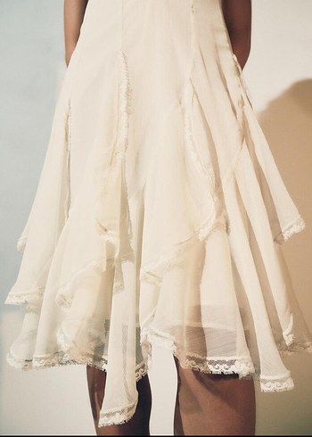 Beyaz V Yaka Askılı Midi Keten Elbise - Görsel 4