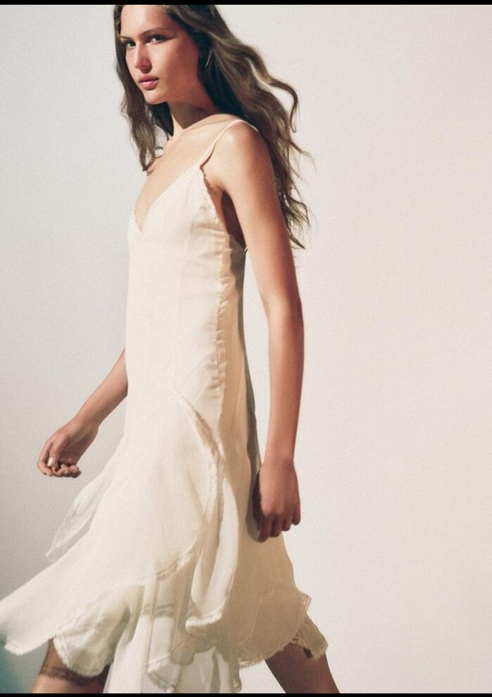 Beyaz V Yaka Askılı Midi Keten Elbise - Görsel 2