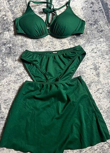 Bikini yeşill etekli