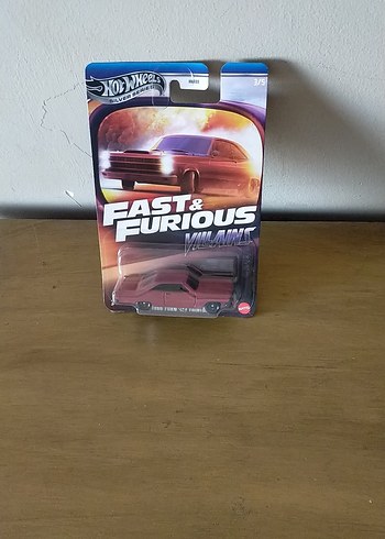 Koyu Kırmızı Hot Wheels Oyuncak Araba