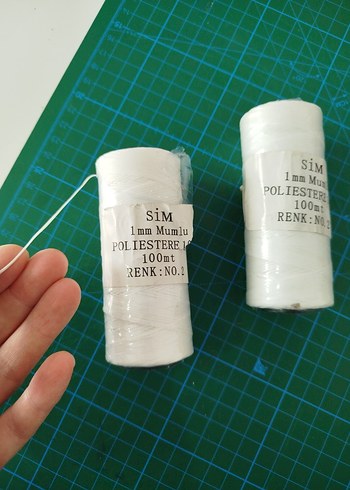 100 Metre Beyaz Mumlu İplik - Görsel 2