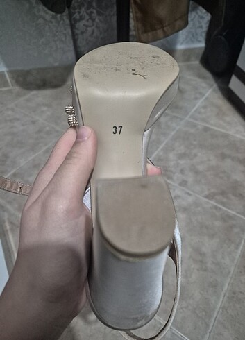 37 Beden Topuklu ayakkabı