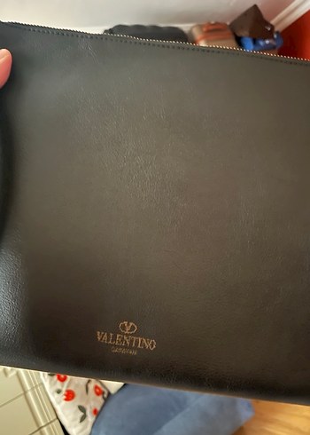Valentino Siyah Deri Zımbalı Kadın El Çantası