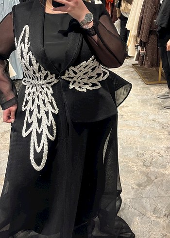 Siyah Nakışlı Uzun Abiye Elbise - Görsel 4