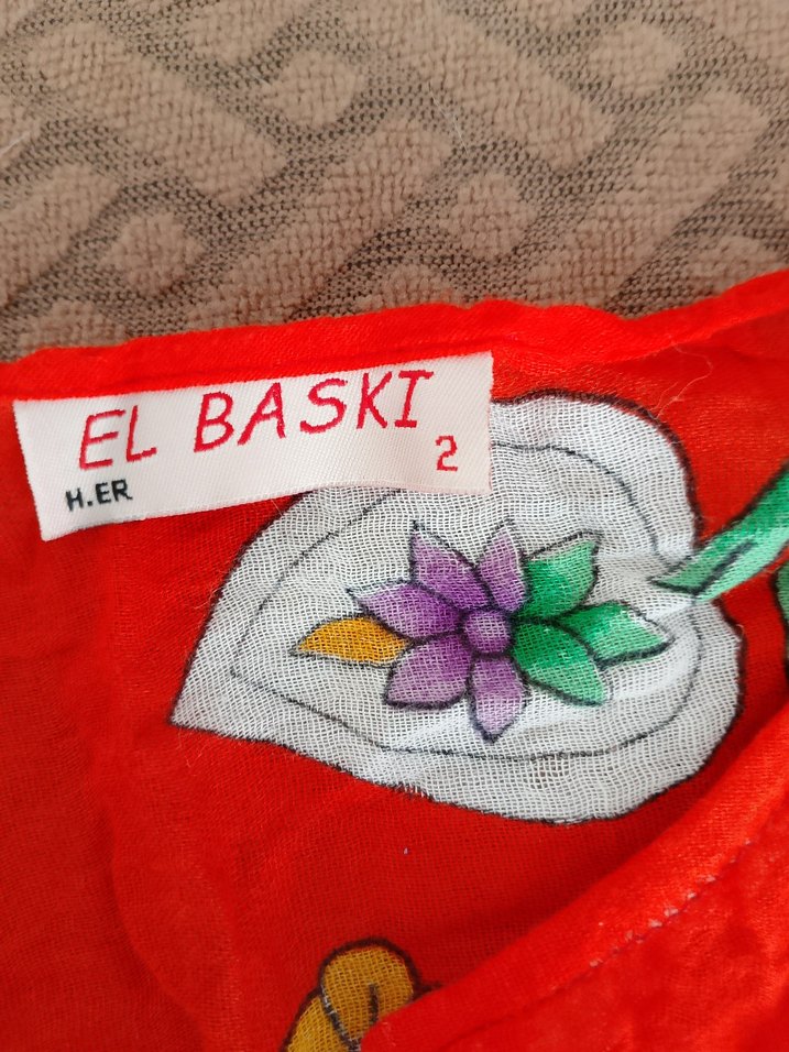 Çiçek Desenli Kırmızı Renkli  pareo - Görsel 2