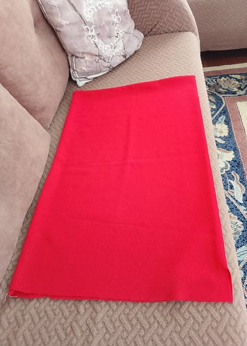 Kırmızı yastik kilifi