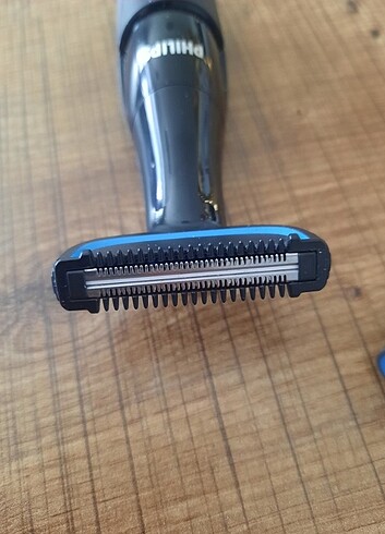 Philips Philips Bodygroom Pilli Vücut Tıraş Makinesi