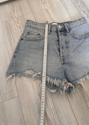 xs Beden Zara şort