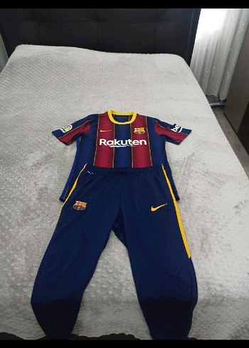 Orijinal Barcelona Forması ve Eşofmanı - Görsel 2