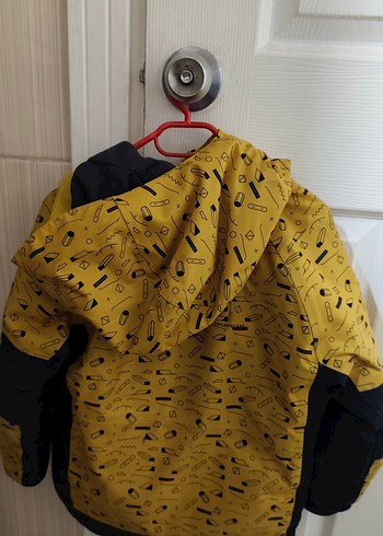 Sarı Baskılı Erkek Çocuk Streetwear Mont - Görsel 2