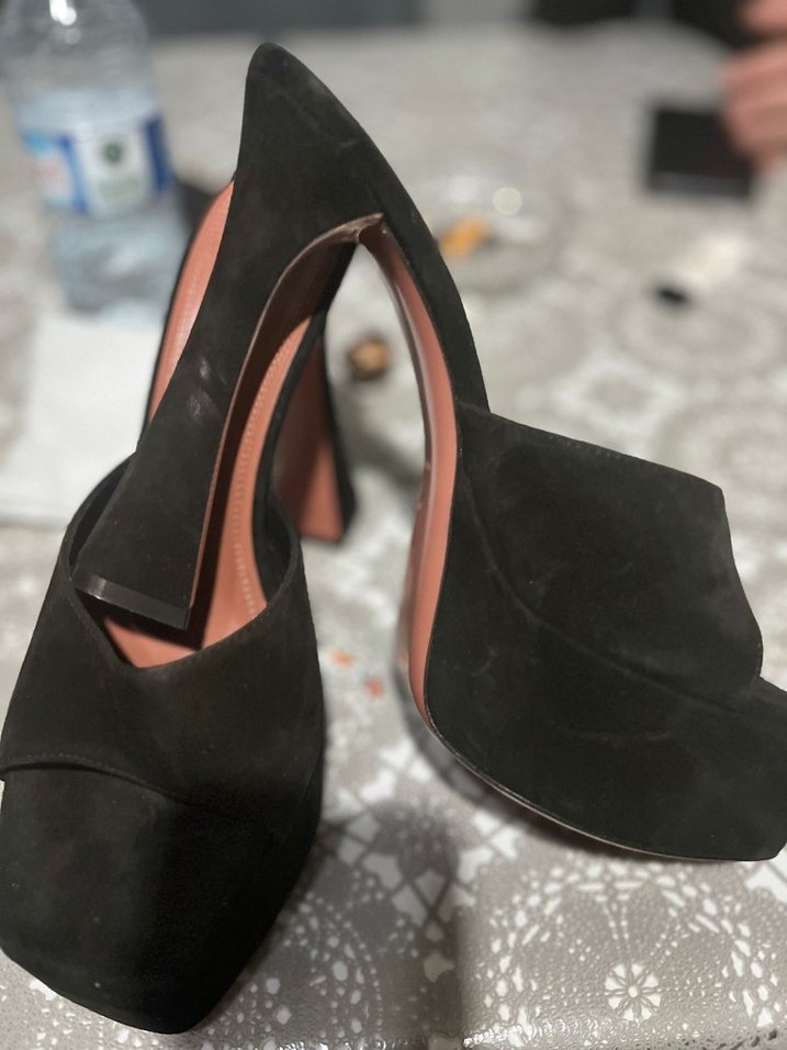 Amina Muaddi Siyah Platform Topuklu Terlik - Görsel 2