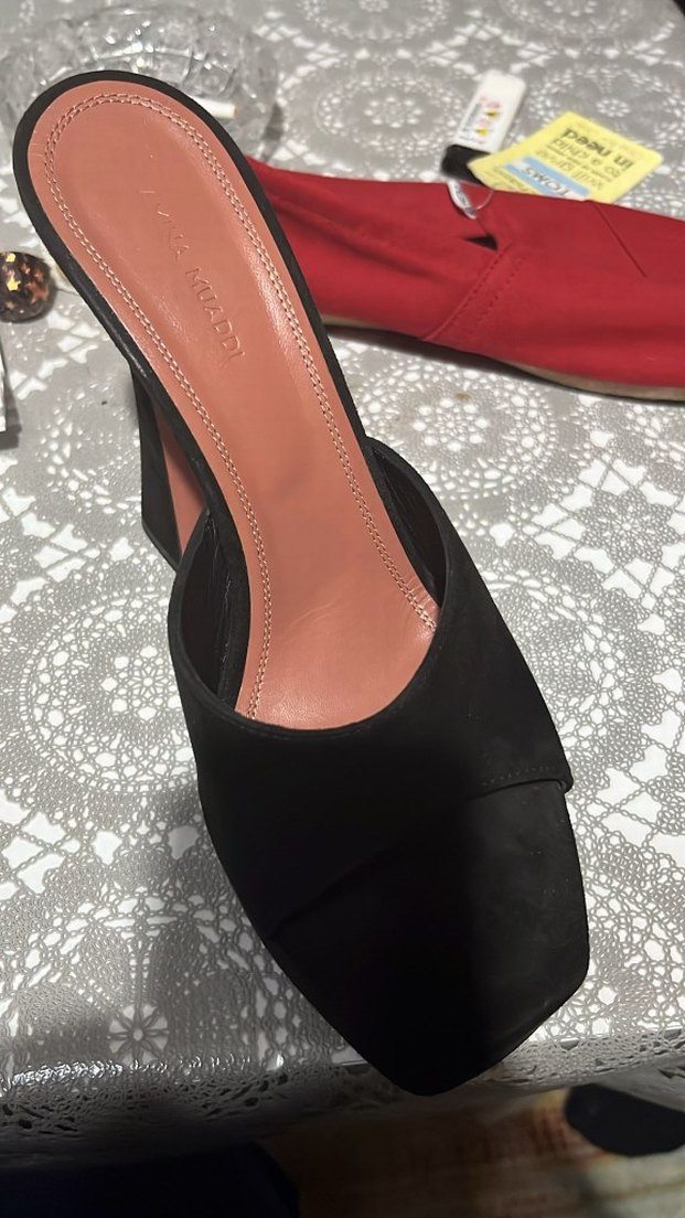 Amina Muaddi Siyah Platform Topuklu Terlik - Görsel 3