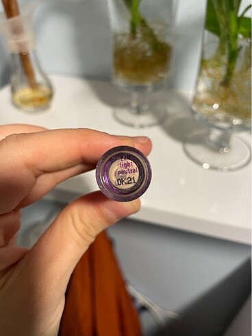  Beden Tarte shape tape göz altı kapatıcısı