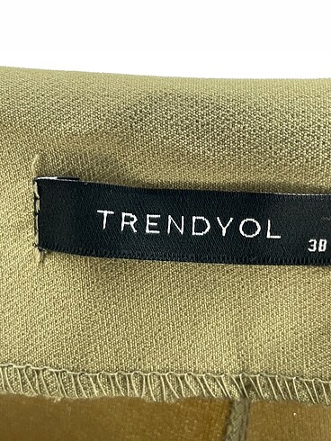 38 Beden çeşitli Renk Trendyol & Milla Düz Kesim %70 İndirimli.