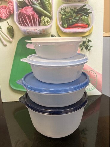 Tupperware saklama kapları