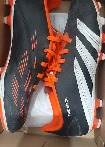 Adidas orjinal krampon 38.5 numara yeni kutusunda1 defa giyildi