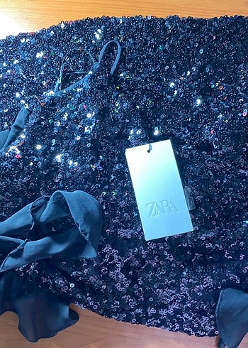 Zara kısa pullu fırfırlı elbise - Görsel 3