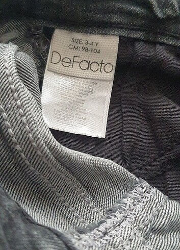 LC Waikiki 3-4 yaş.erkek kot pantolon