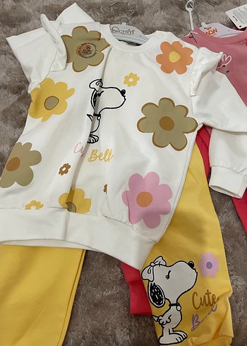 Baskılı, Örgü Beyaz ve Renkli Bebek Kız Takımı - Görsel 2