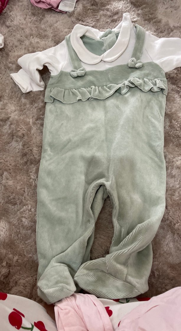 Yeşil Fırfırlı Bebek Kız Tulumu - Görsel 2