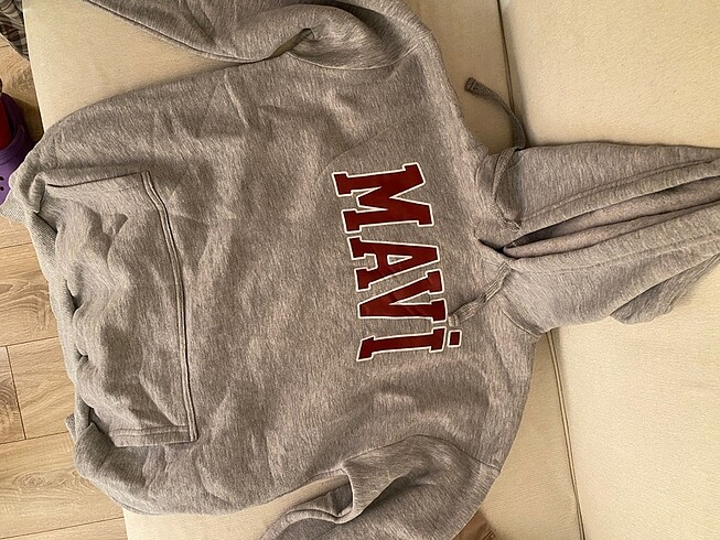 Gri sweatşhirt