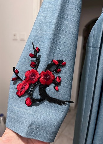 Uzun Kollu Mavi Nakışlı Bohem Elbise - Görsel 3