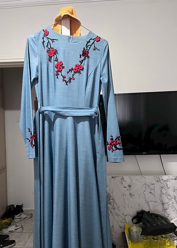 Uzun Kollu Mavi Nakışlı Bohem Elbise - Görsel 6