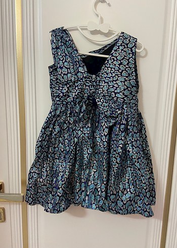 Kolsuz, Pilili, V Yakalı Renkli Kız Elbisesi - Görsel 3