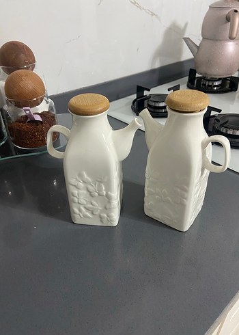 Beyaz Seramik Yağ ve Sirke Şişesi Seti