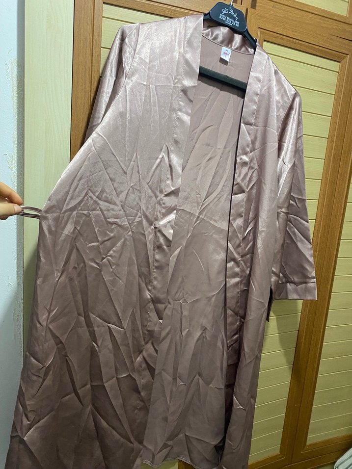 Bej Parlak Kadın Uzun Bornoz - Görsel 3