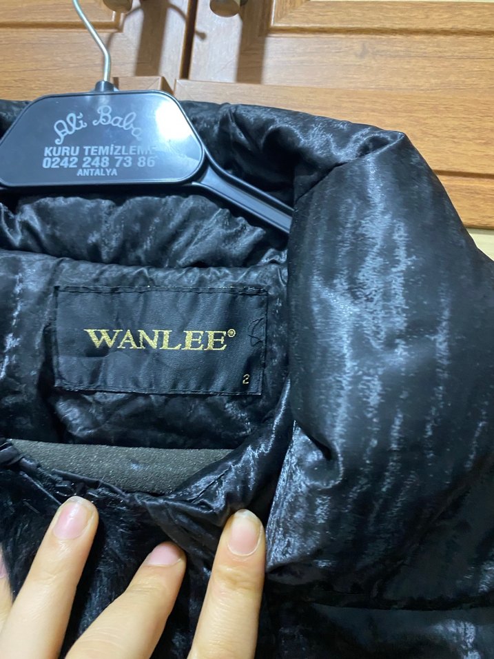 Kemerli Siyah Yılan Desenli Uzun Kadın Ceket - Görsel 4