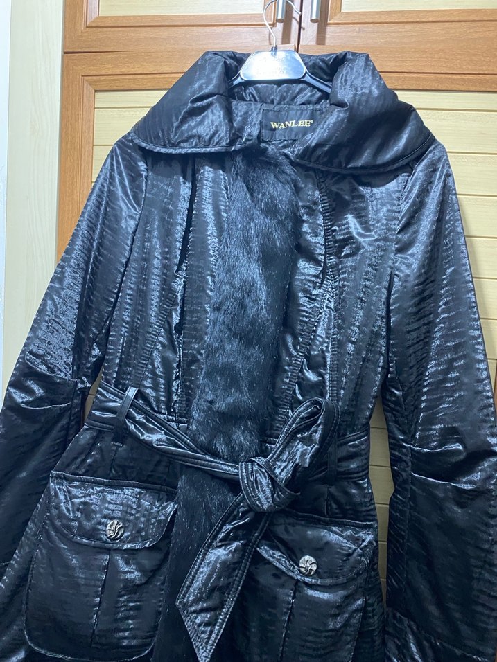 Kemerli Siyah Yılan Desenli Uzun Kadın Ceket - Görsel 5