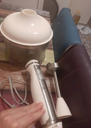 Beyaz El Blenderı ve Doğrayıcı Seti