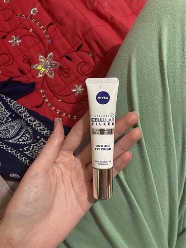 Nivea Göz Altı Kremi