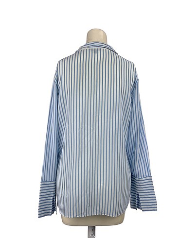 40 Beden Massimo Dutti Gömlek %70 İndirimli.