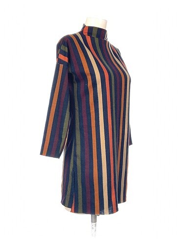 Vintage Love PreLoved Kısa Elbise %70 İndirimli.