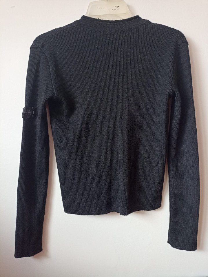 Düğmeli Siyah V Yaka Yünlü Triko Hırka - Görsel 2