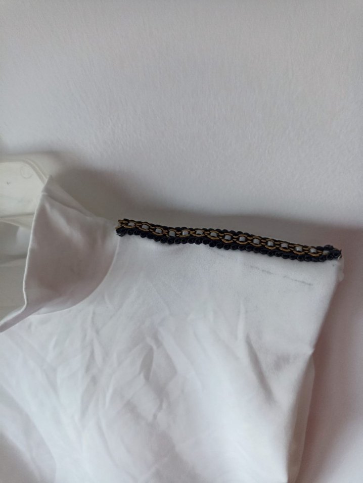 Beyaz Yarım Balıkçı Yaka Bluz - Görsel 3