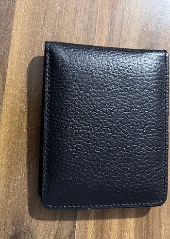 Parlak Siyah Minimalist Erkek Cüzdanı