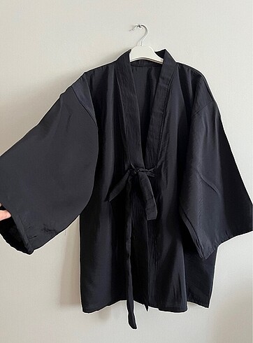Siyah bağlamalı kimono - Görsel 2