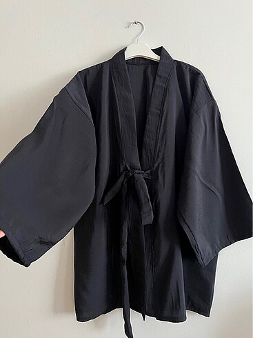 Siyah bağlamalı kimono - Görsel 3