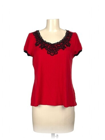 Diğer T-shirt %70 İndirimli.