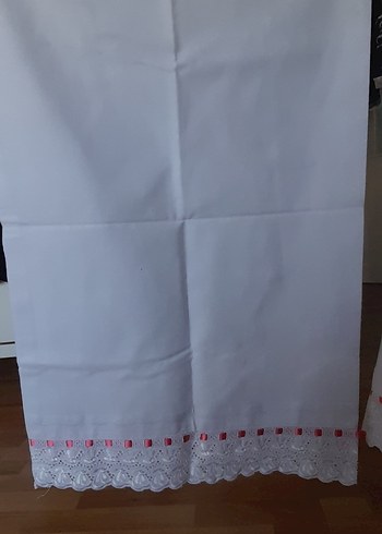 Tasarımcı Nakışlı Beyaz yastık kılıfı