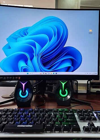 PS5 TAKASLI OYUN BİLGİSAYARI 